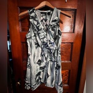 New York & Co Sleeveless Green Sleeveless Blouse